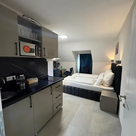 Lejlighedshotel Am Rhein 3*